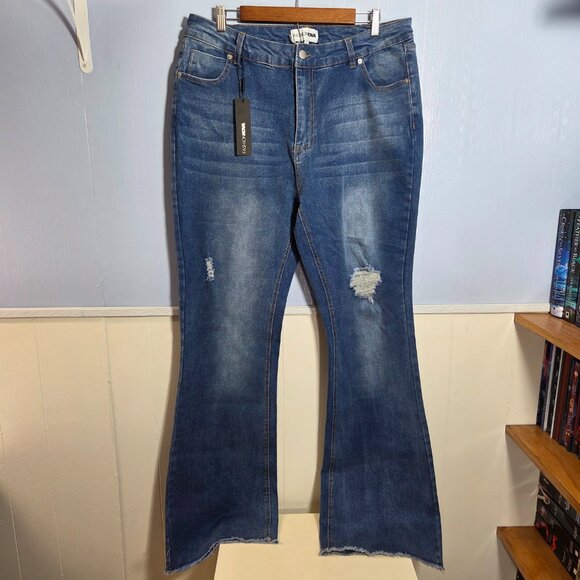 Fashion Nova Size 16 Faded Medium Wash Denim Blue Distressed Flare Jeans - Picture 2 of 12